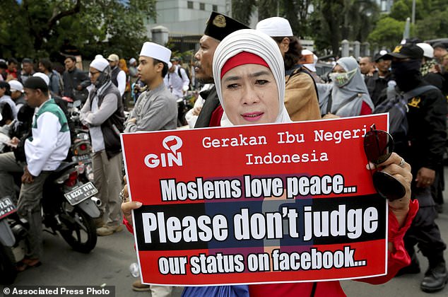 Kecam Akun Grup Diblokir, FPI Demo ke Kantor Facebook Indonesia